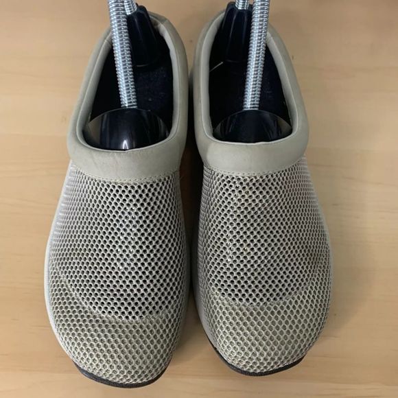MERRELL MOC PRIMO VENT SILVER MIST WOMENS SIZE 7, SLIP ON SHOES - Picture 3 of 10